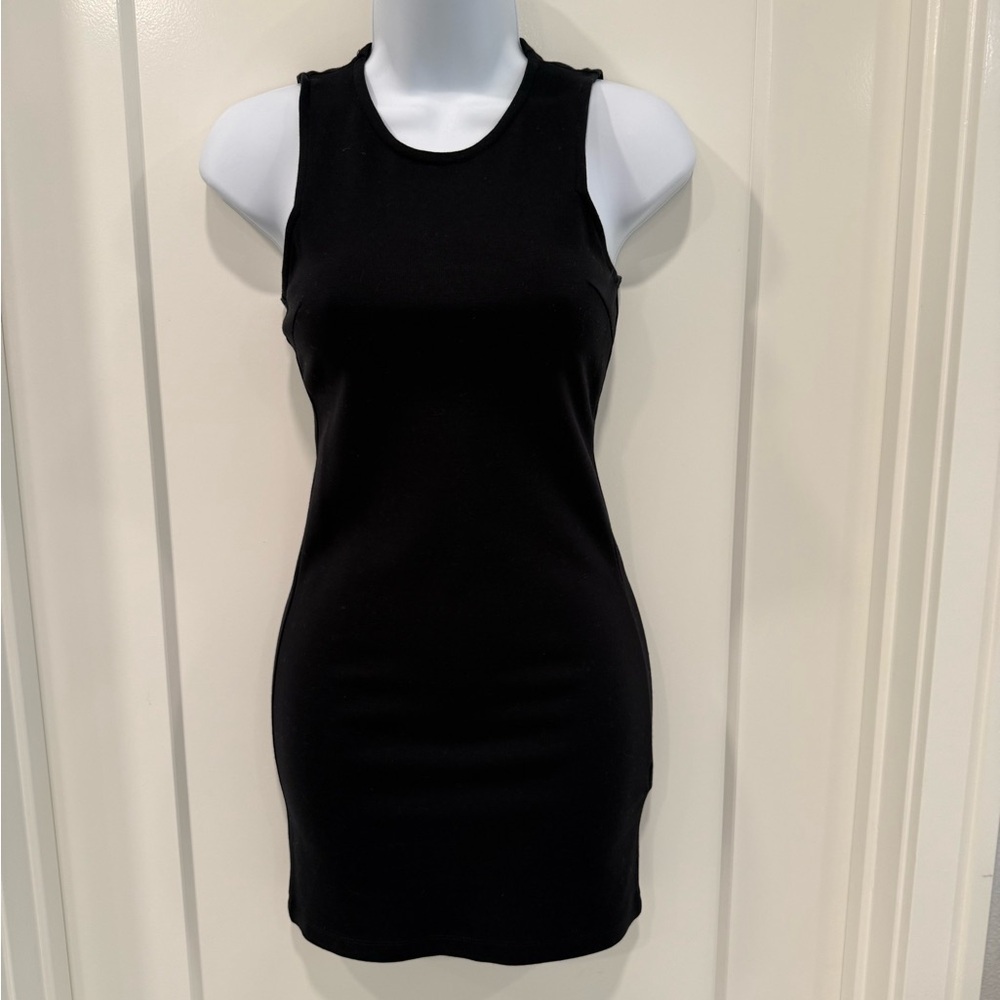 Elegant Black Sleeveless Dress